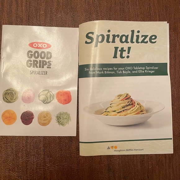 OXO Tabletop Spiralizer - Picture 3 of 10